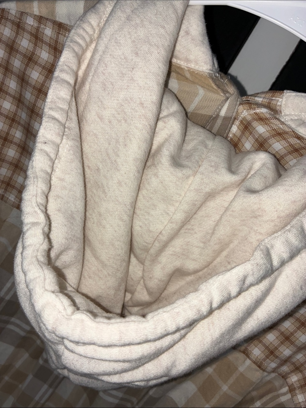 AE - Patchwork Plaid Hood Flannel - Picture 8 of 11